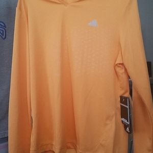 Women's athletic long sleeve shirt